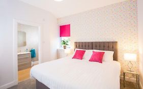 Crown Apartment